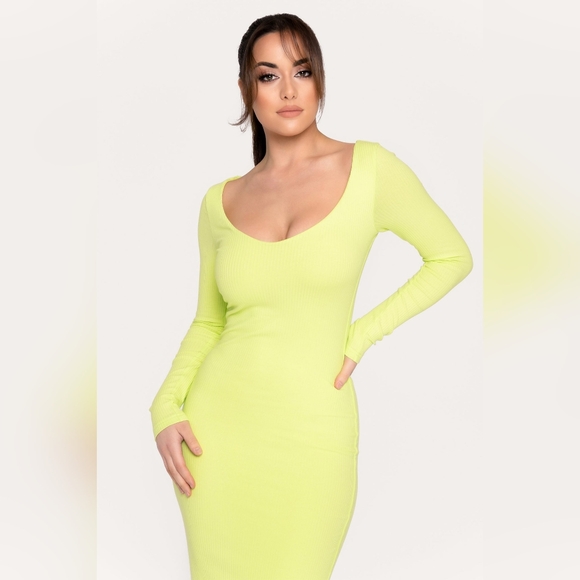 Meshki Dresses & Skirts - Meshki Ribbed Bodycon Midi Longsleeved Lime Green Dress Size Medium